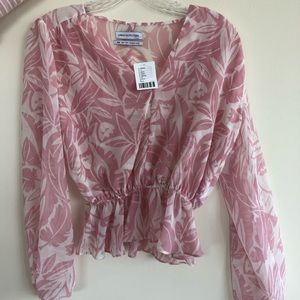 urban outfitter pink blouse